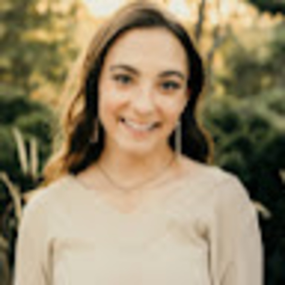 Meet your Posher, Madalyn
